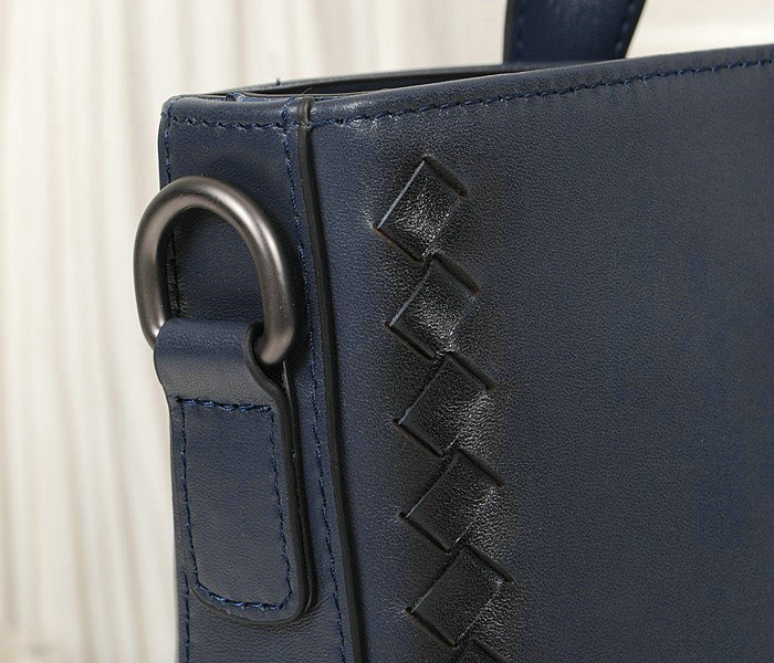Bottega Veneta intrecciato VN briefcase 86011 blue